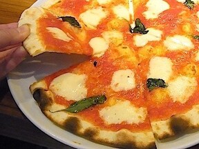 ローマ風のピッツァがいただける「ピッツェリア&バール ロマーナ」
