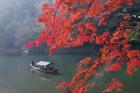 1.【嵐山】紅葉の季節に、まずは行くべし！