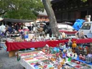 毎月21日の掘り出し物探し ～弘法市 [暮らしの歳時記] All About