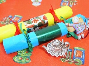 イギリスのクリスマスアイテム パーティークラッカー 子供の行事 お祝い All About
