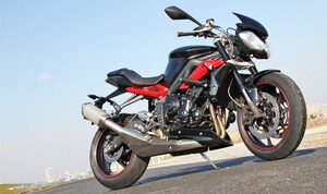 トライアンフ ストリートトリプルR試乗 まるで山猫！ [バイク] All About