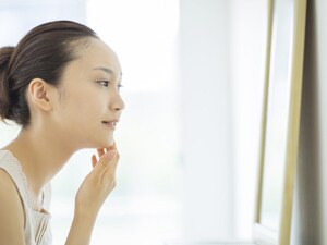 顔のリフトアップ方法！顔ヨガ10秒でたるみ解消 [小顔] All About