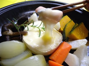 タジン鍋で蒸し野菜＆チーズ