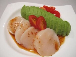 アボカドと帆立のカルパッチョ アボカドと帆立のカルパッチョ