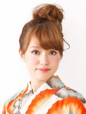 ロング浴衣 ゆるカジュアルなトップおだんご 浴衣ヘアアレンジ All About