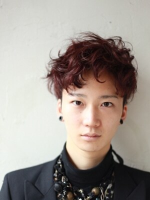 ナード感を取り込んだツーブロック モード メンズヘアスタイル All About