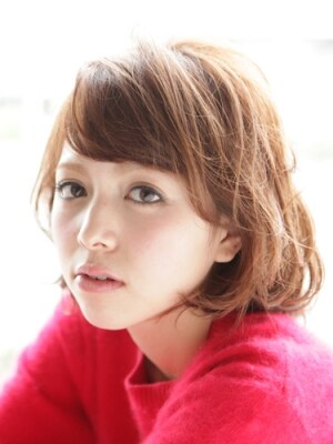 ボリュームとラフさが共存する大きめカール ボブ ヘアスタイル 髪型 All About