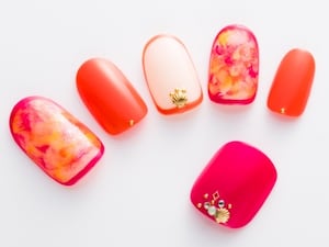 18年夏 サンダル姿がおしゃれにキマる最旬サマーネイル All About オールアバウト