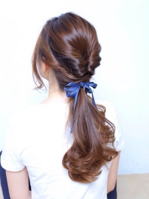 くるりんぱを2段作るだけ 簡単かわいいロングヘアアレンジ ヘア