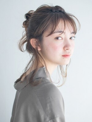 シースルーバングのお団子アレンジのやり方 簡単ヘアアレンジ ヘアアレンジ All About