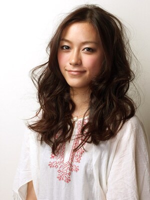 15年もやっぱり黒髪が大流行 可愛い黒髪ヘアカタログ All About オールアバウト