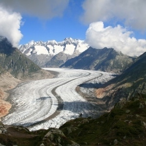 スイス最大の氷河を擁するアレッチ地区