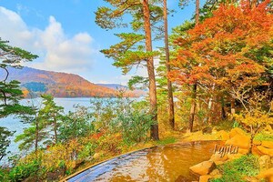 猫魔温泉と桧原湖（福島県）