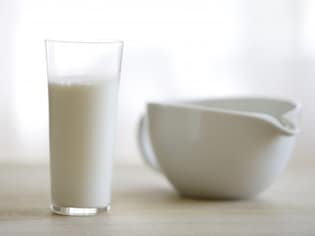 熱中症予防に「コップ一杯の牛乳」が効果的なワケ