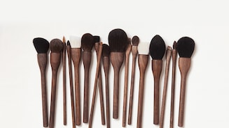 The History of Japanese Cosmetic Brushes