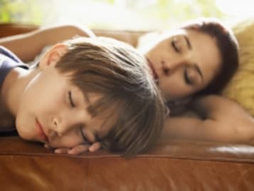 睡眠中のてんかん発作とは？ 睡眠関連てんかんの症状・見分け方・治療法