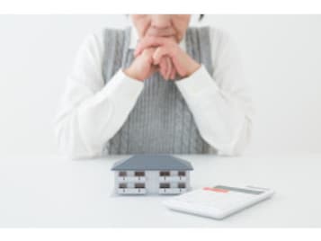 月の年金4万円台の68歳女性「身の丈に合わない家を買うべきではなかった」リアルな老後生活