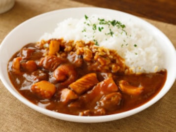 「太りにくいカレーの食べ方」がある!? 管理栄養士が教える「NGな組み合わせと改善術」