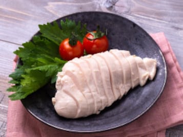 「心まで貧しく…」33歳・世帯年収700万円女性が“鶏むね肉”生活で失敗。FPに聞く「節約の注意点」