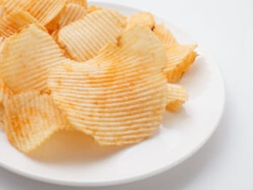 「やめてほしいと思います」年収300万円・47歳男性が「ポテトチップス」をすっかり買わなくなった理由