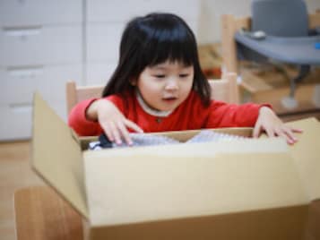 「誕生日やクリスマス以外にもおもちゃがもらえる」子どもが大喜び、37歳女性の株主優待