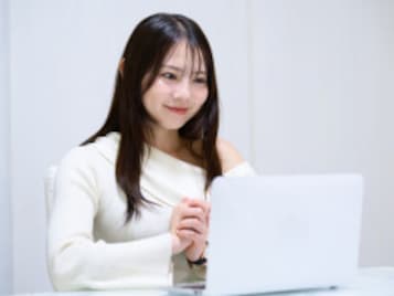 長く持つほどお得！ 11月に狙いたい株主優待3選。3年以上でQUOカードが2倍になる銘柄も