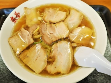 【福島県】喜多方ラーメンが名物の秘湯も。グルメと自然に癒される温泉地3選【飯坂・穴原・熱塩】
