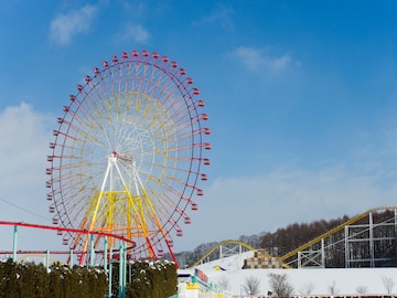【北海道】入場無料も！ 高さ85mの観覧車に道内最長ジェットコースター…札幌からも行きやすい遊園地3選