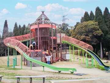 【三重県】3公園すべて入園無料！ 高速道路直結のオアシス公園にポケモン遊具…家族で行きたい公園3選