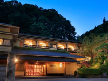 【つなぎ温泉の人気ホテル】「盛岡つなぎ温泉 四季亭」は本格数寄屋造りの佇まいと美肌の湯が魅力