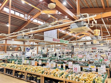 【福岡県】売上高日本一の直売所に、バイキング併設の食のテーマパークも！ ファーマーズマーケット2選