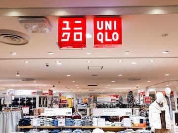 「秋冬パンツの本命これかも」ユニクロのバレルレッグパンツが話題。メンズも着られる兼用設計