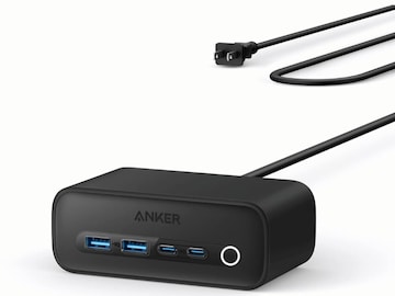 デスク周りの配線をすっきり整理。Ankerの電源タップは7台同時に急速充電できる多機能さで大人気