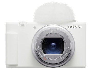 超広角レンズで背景も自分も綺麗に収まる。SONYのコンパクトデジタルカメラは手軽に本格的な映像が残せる大人気の一台