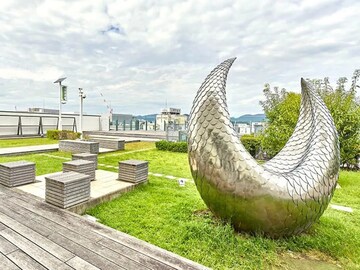 【兵庫県】地上105mの展望足湯、地上34mから姫路城を望む屋上広場も！ 駅直結・周辺スポット2選