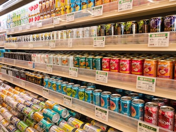 「このバッグ保冷力あっておすすめ」山崎実業“コンビニちょい買い保冷&保温バッグ タワー”に反響。フェスでも使える保冷力