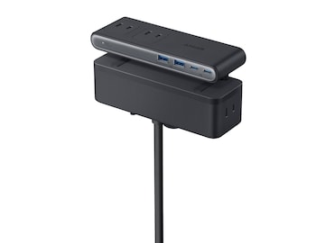 デスク周りをスッキリ整理。Ankerの電源タップはクランプ固定と最大70W出力で10台同時給電が可能な大注目モデル
