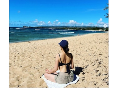 45歳・滝沢眞規子、美背中あらわな水着姿を披露！ 「スタイル抜群です