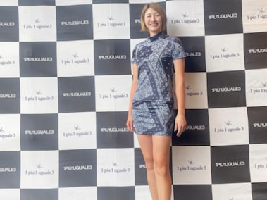 足が小麦色やし綺麗」狩野舞子、美脚＆高身長際立つユニフォーム姿