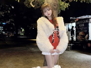 d*7様 ハローキティ×辻希美　Ａ5　2つ折りクリアファイル 2枚セット d*7様 ハローキティ×辻希美 A5 2つ折りクリアファイル 2枚セット 希空