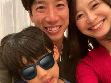 夫よおめでとう」テレ朝アナ、社長就任の元サッカー日本代表の夫を祝福