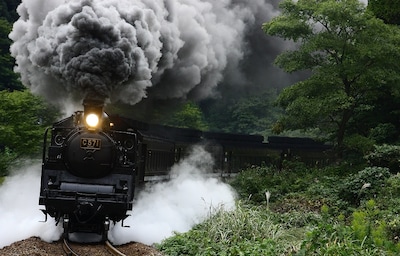 Ride 10 Gorgeous Steam Locomotives in Japan