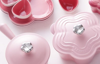 Crockery Designed for Sakura Fans