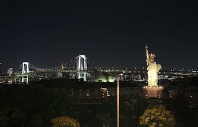 位於東京灣內，可以充分親近大海的海上公園群