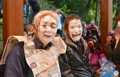 面面相觑中，来聊聊福冈的白粉祭典