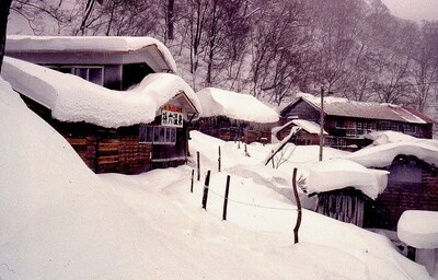 5 Incredible Snow-covered Onsen