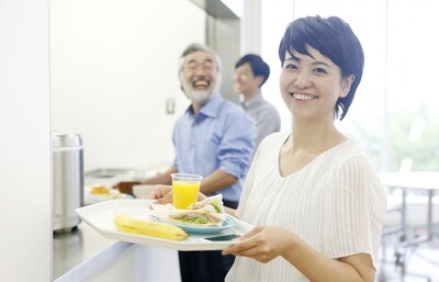 淺入東京職場的員工餐廳「社員食堂」 看看日本上班族中午都吃些什麼