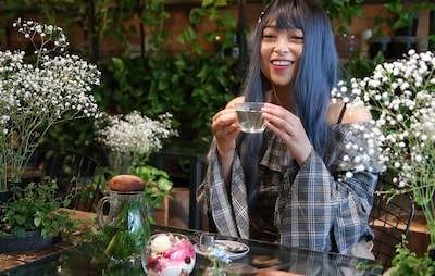 Tea in a Flower Field at Aoyama Flower Market