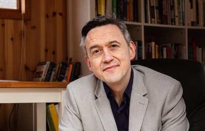 Christopher Harding: Bringing Japan’s History and Culture to a Wide Audience