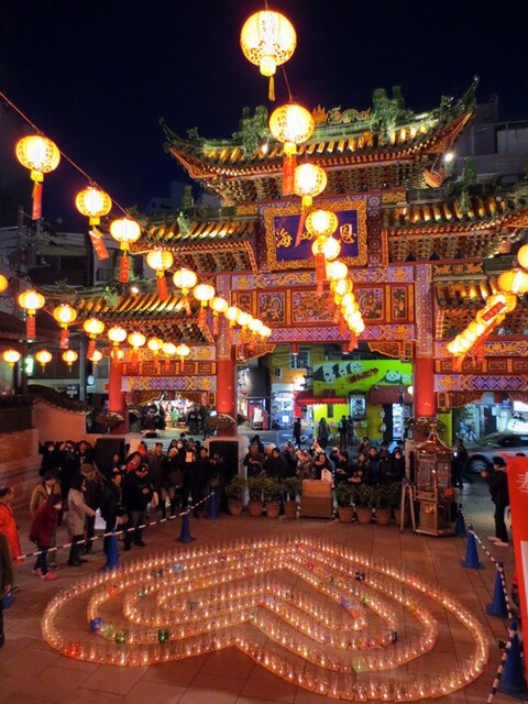 媽祖廟で行われる「元宵節燈籠祭」の様子（2013年撮影）